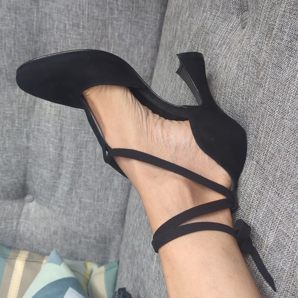 Suede Italian Black T-Strap Heels New With Tags Size 8- 8.5